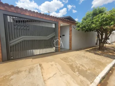Casa com 2 Quartos à venda, 104m² no Panamá, Campo Grande