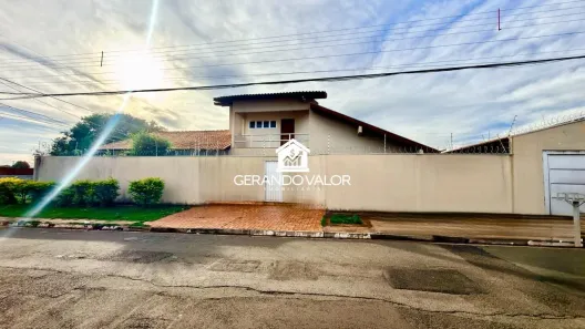 Sobrado com 3 Quartos à venda, 223m² no Vila Vilas Boas, Campo Grande
