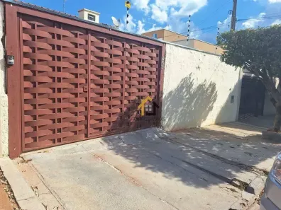 Casa com 3 Quartos à venda, 180m² no Conjunto Habitacional São José do Rio Preto, São José do Rio Preto