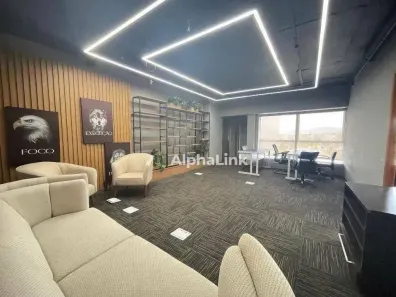 Sala Comercial para alugar, 115m² no Green Valley Alphaville, Barueri