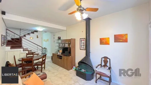 Casa de Condomínio com 3 Quartos à venda, 110m² no Teresópolis, Porto Alegre
