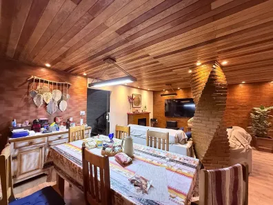 Casa com 3 Quartos à venda, 160m² no Simeria, Petrópolis