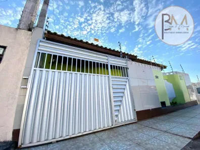 Casa com 3 Quartos à venda, 220m² no Queimadinha, Feira de Santana