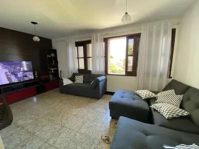 Casa com 4 Quartos à venda, 286m² no São Lucas, Belo Horizonte