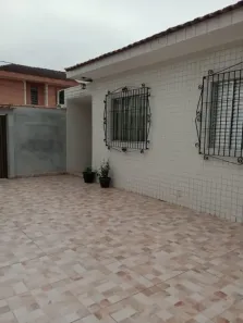 Casa com 3 Quartos à venda, 75m² no Parque Bitaru, São Vicente