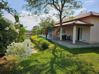 Fazenda/Sítio com 3 Quartos à venda, 236m² no Terras de Itaici, Indaiatuba