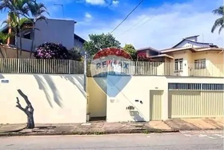Casa com 3 Quartos à venda, 151m² no Jardim das Azaléias, Poços de Caldas