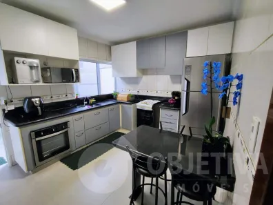 Casa com 3 Quartos à venda, 195m² no Alto Umuarama, Uberlândia