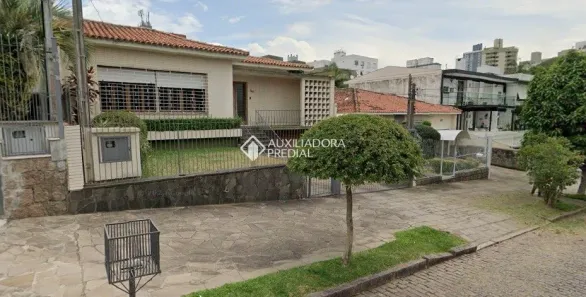 Casa com 3 Quartos à venda, 460m² no Três Figueiras, Porto Alegre