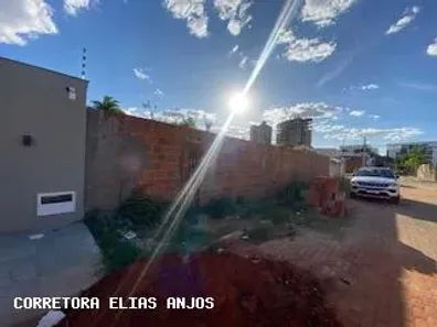 Lote/Terreno à venda, 300m² no Guanambi, Guanambi