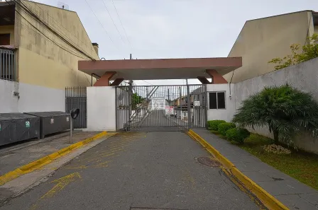 Sobrado com 2 Quartos à venda, 336m² no Santa Cândida, Curitiba