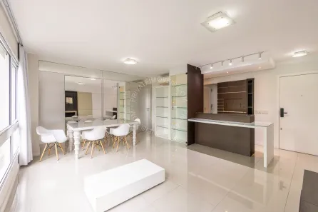 Apartamento com 2 Quartos para alugar, 107m² no Passo da Areia, Porto Alegre