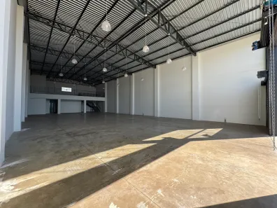 Galpão/Depósito/Armazém para alugar, 516m² no Zona 07, Maringá