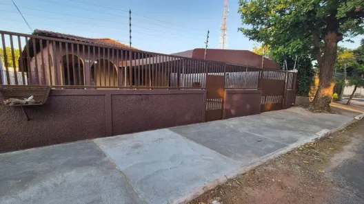 Casa com 3 Quartos à venda, 138m² no Coxipó, Cuiabá