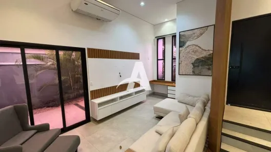 Casa de Condomínio com 3 Quartos para alugar, 200m² no Granja Marileusa, Uberlândia