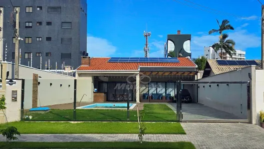 Casa com 3 Quartos à venda, 141m² no Centro, Guaratuba