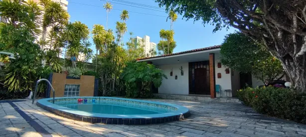 Sobrado com 4 Quartos à venda, 374m² no Estados, João Pessoa