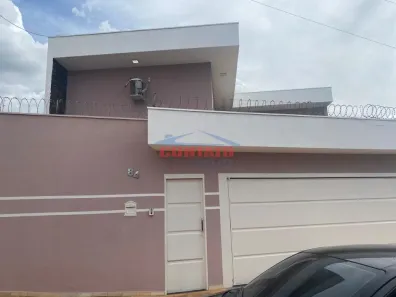 Casa com 3 Quartos à venda, 182m² no Jardim do Bosque, São Carlos