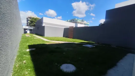 Casa com 4 Quartos à venda, 115m² no Extensão do Bosque, Rio das Ostras