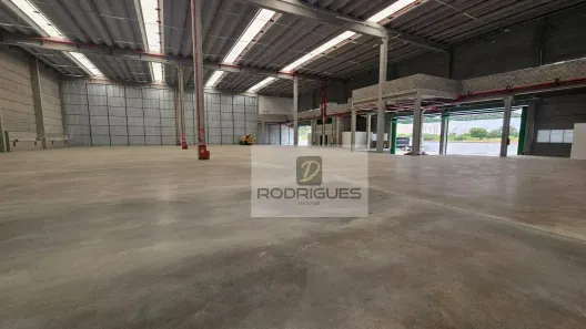 Galpão/Depósito/Armazém para alugar, 3423m² no Parque Jaçatuba, Santo André