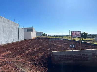 Lote/Terreno à venda, 300m² no Bom Jardim, Maringá