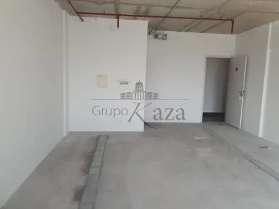 Sala Comercial à venda, 34m² no Parque Residencial Aquarius, São José dos Campos