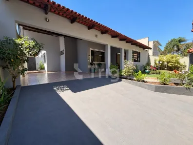 Casa com 3 Quartos à venda, 350m² no Setor Jaó, Goiânia