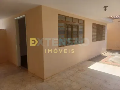 Casa com 3 Quartos à venda, 218m² no Jardim Brasília, Araçatuba