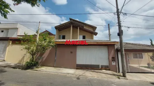 Casa com 4 Quartos à venda, 210m² no Loteamento Villa Branca, Jacareí