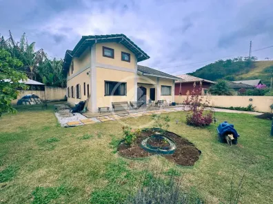 Casa de Condomínio com 5 Quartos à venda, 239m² no Vargem Grande, Teresópolis