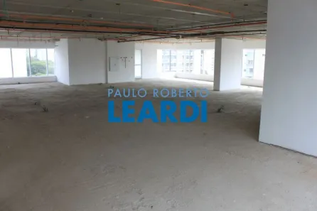Ponto Comercial para alugar, 383m² no Liberdade, São Paulo