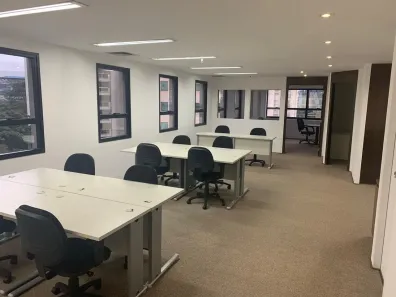 Sala Comercial para venda ou aluguel, 132m² no Vila Olímpia, São Paulo