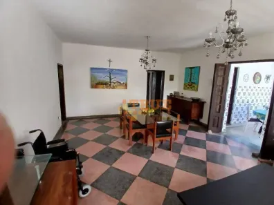 Casa com 6 Quartos à venda, 448m² no Poço, Recife