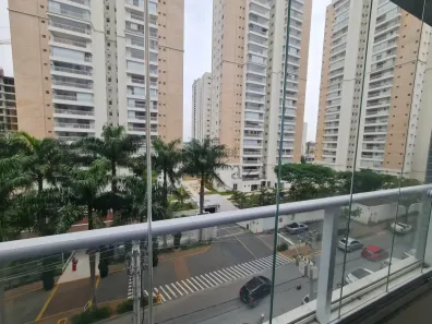 Apartamento com 2 Quartos para alugar, 77m² no Condomínio Royal Park, São José dos Campos