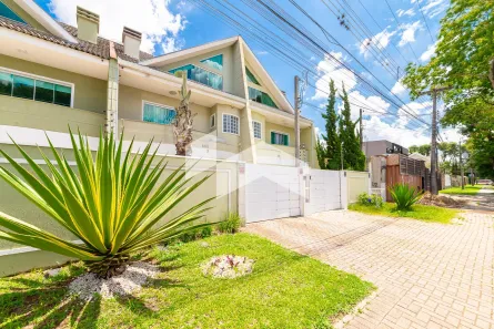 Casa com 3 Quartos à venda, 157m² no Água Verde, Curitiba