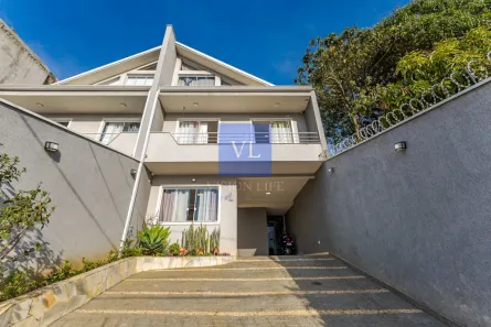 Sobrado com 3 Quartos à venda, 160m² no Santa Cândida, Curitiba