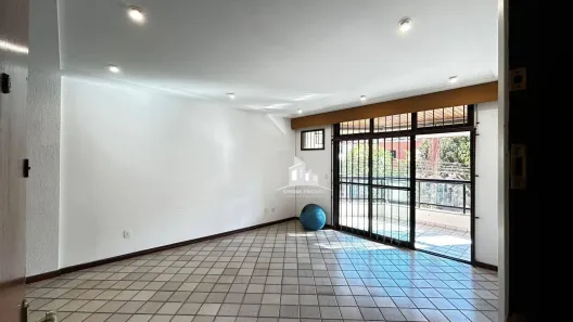 Apartamento com 3 Quartos para alugar, 160m² no Jardim Amália, Volta Redonda