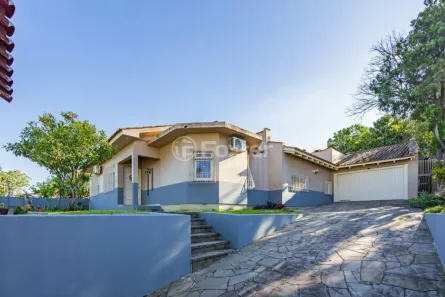 Casa com 3 Quartos à venda, 204m² no Rubem Berta, Porto Alegre