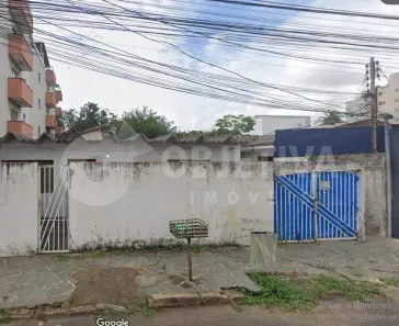Lote/Terreno à venda, 450m² no Saraiva, Uberlândia