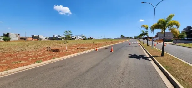 Lote/Terreno à venda, 300m² no Estância Hípica, Nova Odessa