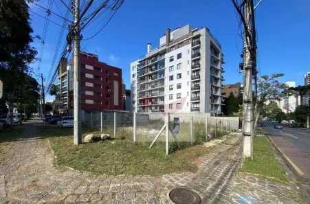 Lote/Terreno para alugar, 540m² no Cabral, Curitiba