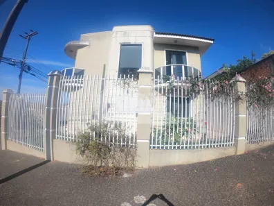 Casa com 3 Quartos para alugar, 200m² no Nova Rússia, Ponta Grossa