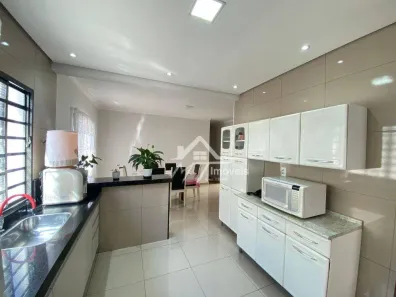 Imóvel Comercial com 3 Quartos à venda, 158m² no Centro, Sumaré
