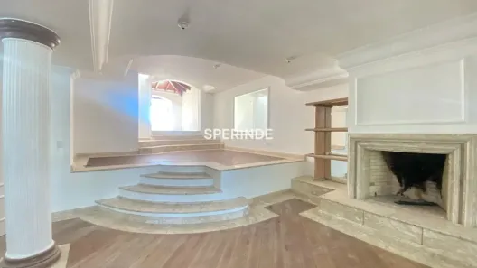 Casa com 5 Quartos para alugar, 420m² no Menino Deus, Porto Alegre