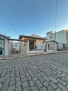 Kitnet com 1 Quarto para alugar, 30m² no Petrópolis, Caxias do Sul