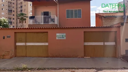 Sobrado com 3 Quartos à venda, 230m² no Goiânia 2, Goiânia