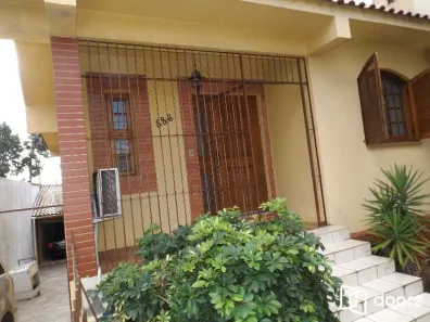 Casa com 3 Quartos à venda, 250m² no Medianeira, Porto Alegre