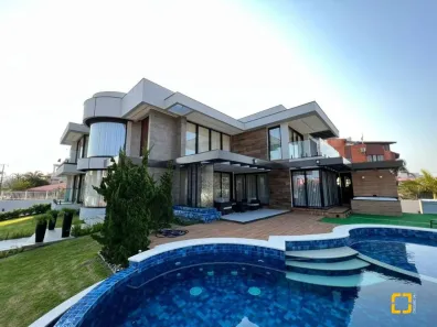 Casa de Condomínio com 5 Quartos à venda, 782m² no Ingleses do Rio Vermelho, Florianópolis