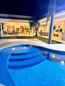 Casa com 5 Quartos à venda, 500m² no Itaipu, Niterói
