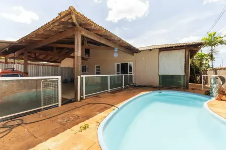 Casa com 4 Quartos para alugar, 450m² no Setor Habitacional Jardim Botânico, Brasília